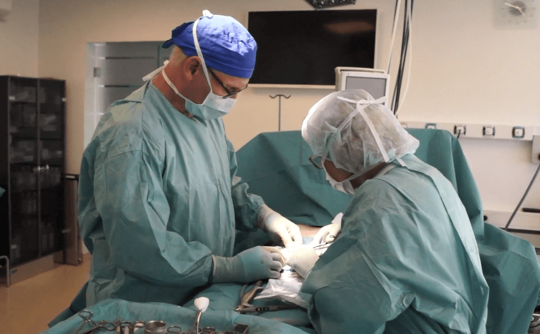 safe breast implant insertion